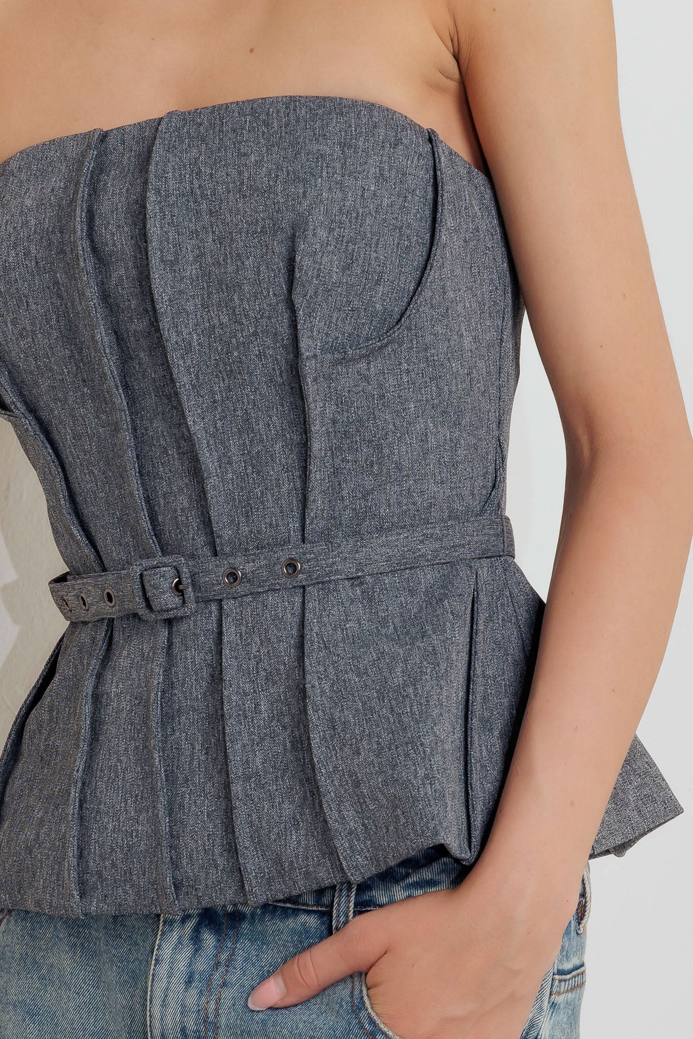 TIMELESS LOOK WOVEN TUBE TOP Flying Tomato